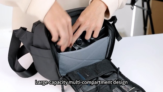 Arctic Hunter Camera Sling Bag for DSLR Cameras and Lens